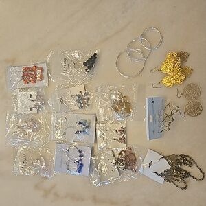 Fashion Jewelry Earrings Lot of 22 Pairs